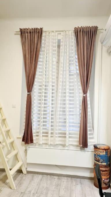 La Vida Loca Apartment Budapest Bagian luar foto